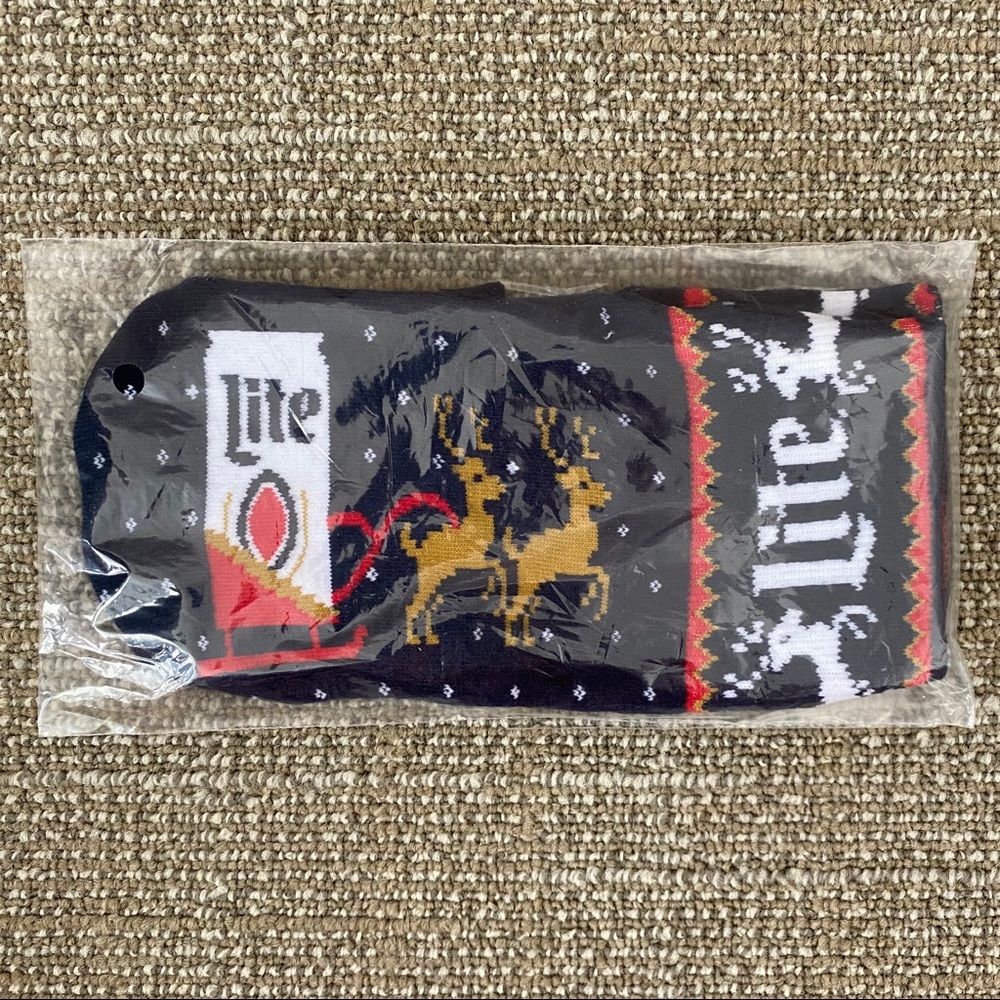 NWT Miller Lite Koozie Mittens